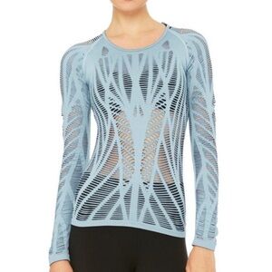 ALO Yoga Light Blue Distressed Long-sleeve Top Size S